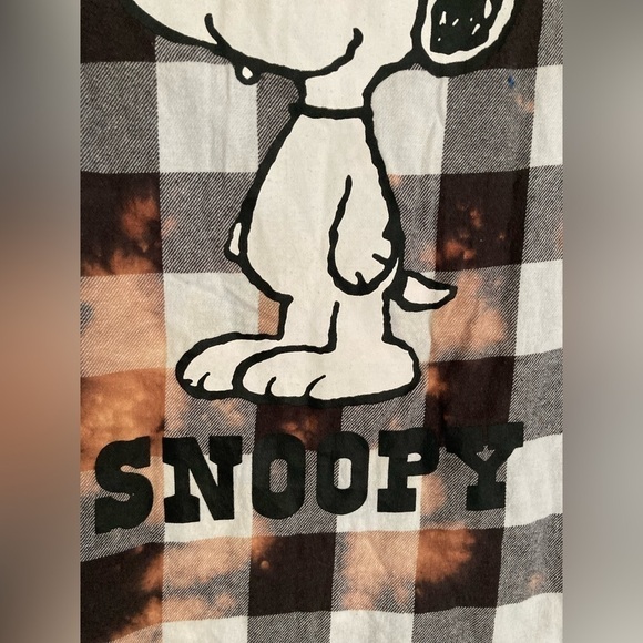 Peanuts Medium Bleach Splatter Button Up Long Sleeve Shirt 90’s Grunge Style - Picture 7 of 8